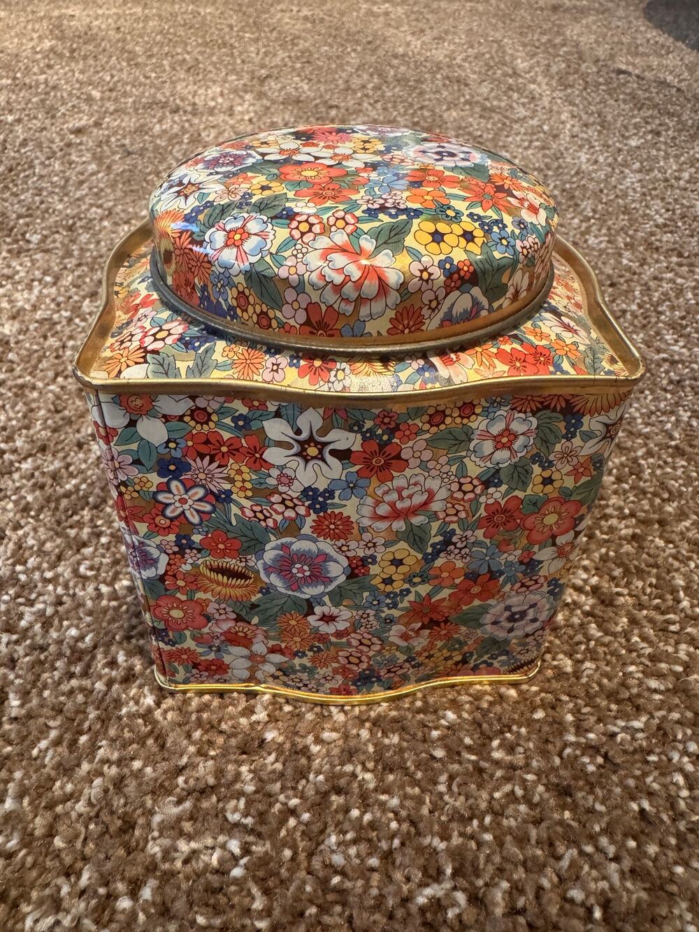Vintage Daher Tin English Wildflowers Colorful Cottagecore England, 4.5” Tall